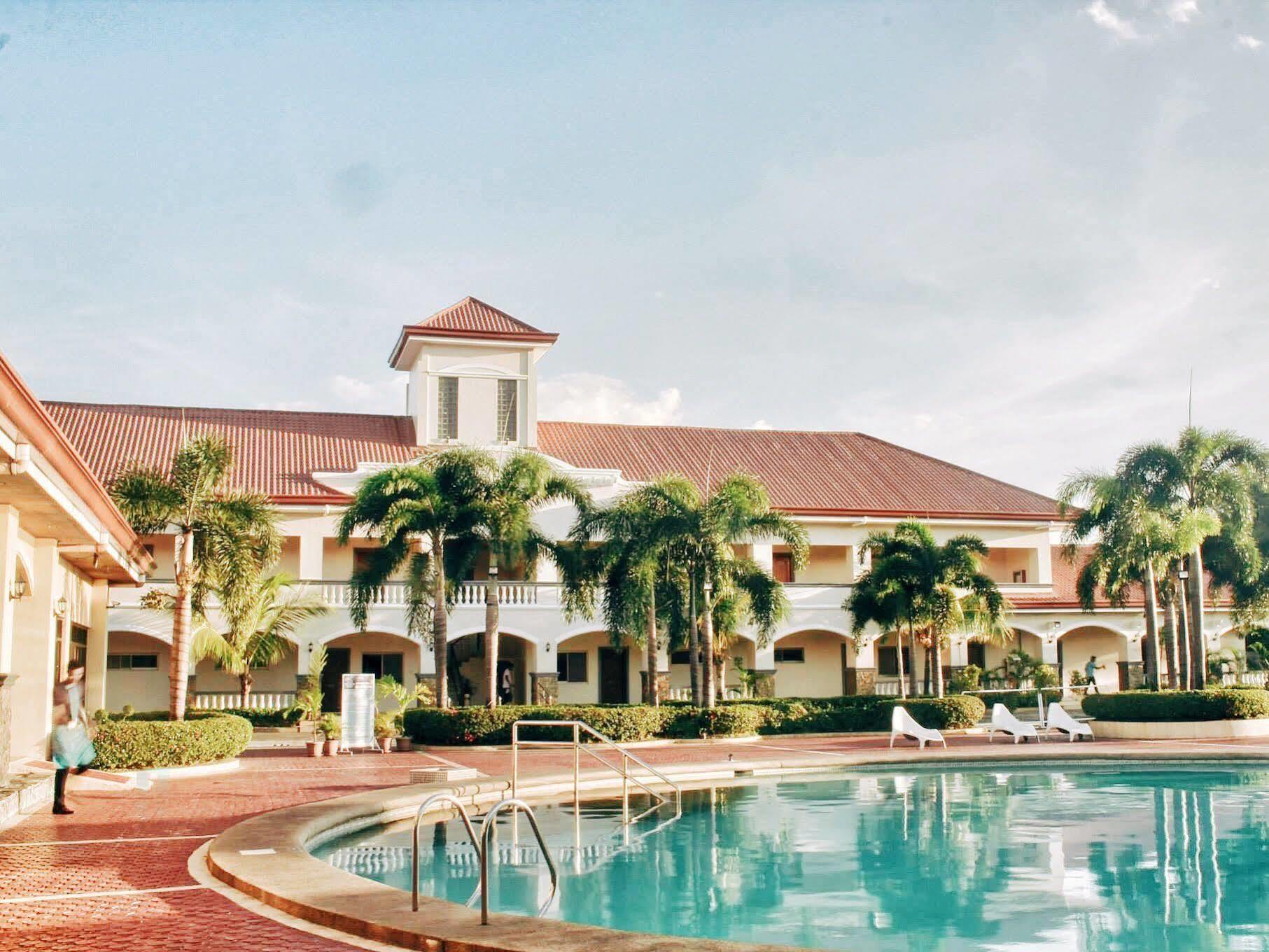 Subic Waterfront Resort And Hotel Exterior foto